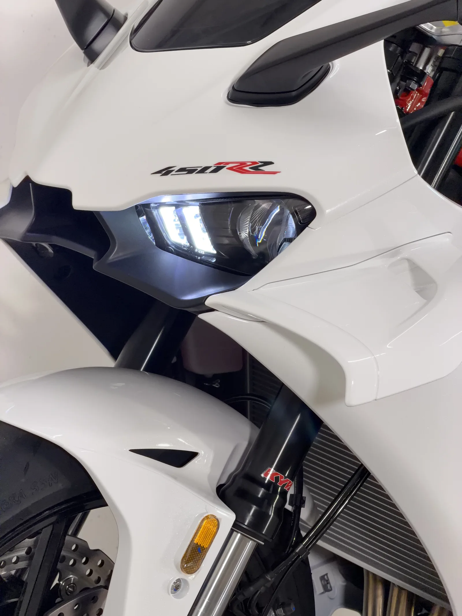Les nouvelles Kove 350 RR et 450 RR sont chez R16 Moto — photo 7