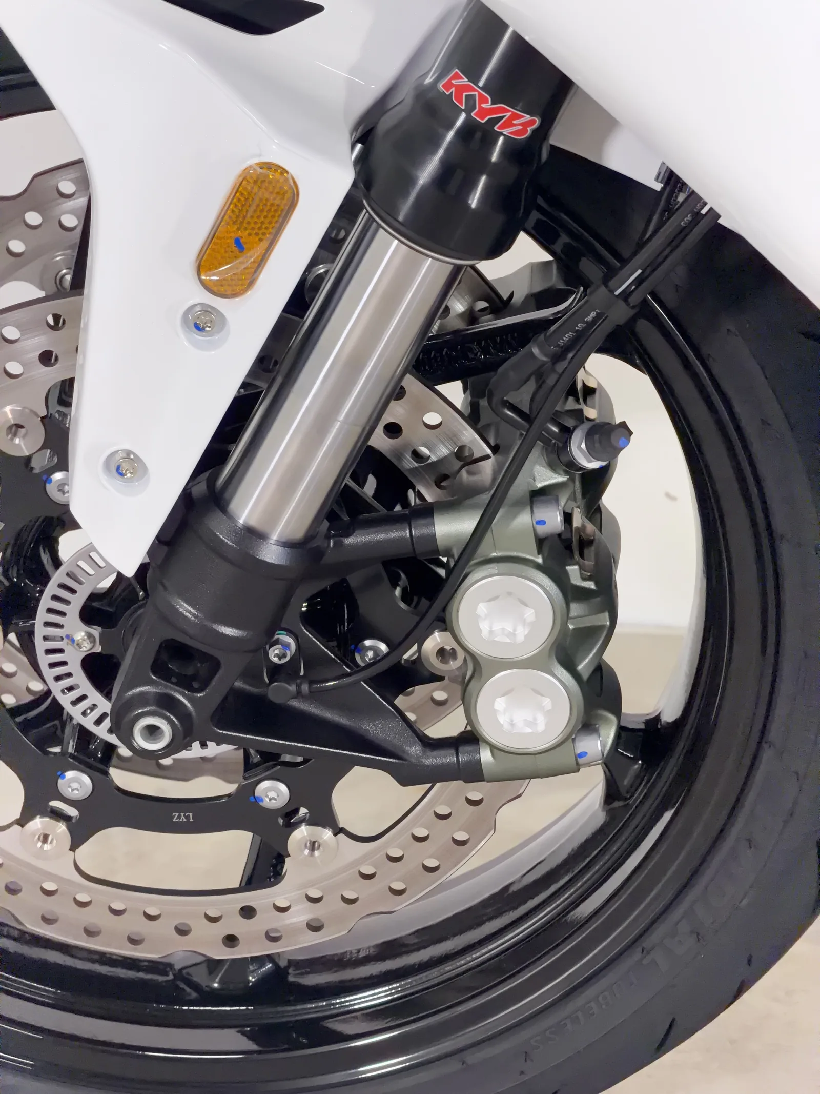 Les nouvelles Kove 350 RR et 450 RR sont chez R16 Moto — photo 8