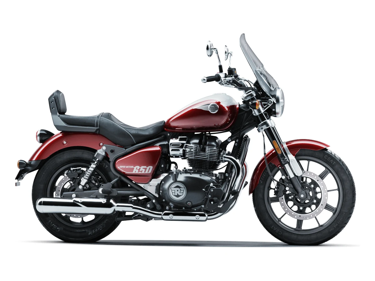 Royal Enfield SUPER METEOR 650 — Custom chez Pôle Moto Quad & SSV à Champniers